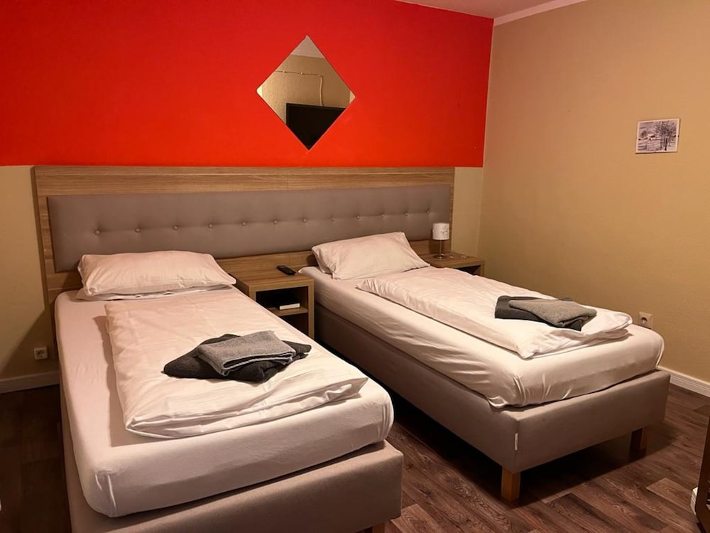 Double Room - Photo 8