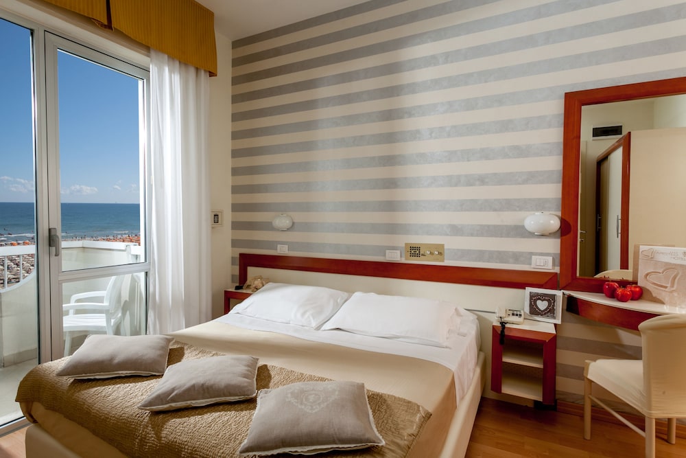 Room, Sea Facing