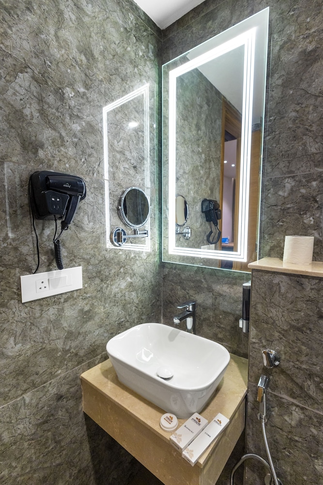 Superior Room - Photo 5