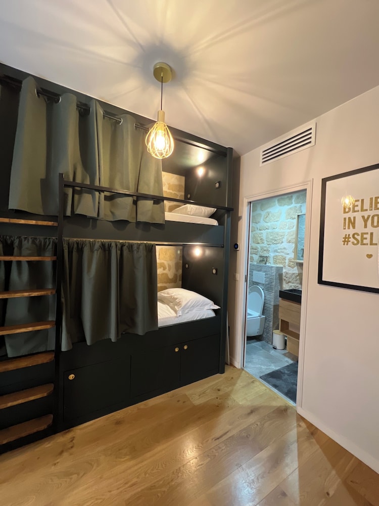Shared Dormitory, Mixed Dorm (1 Twin Bunk Bed) photo 1
