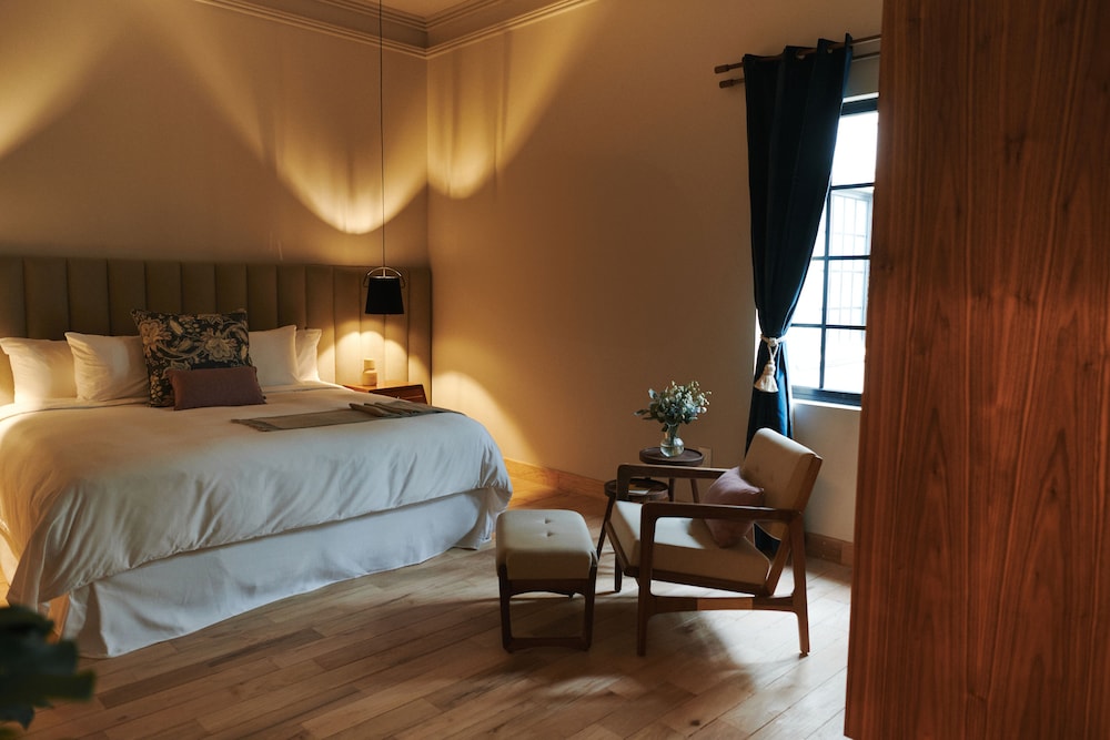 Signature Room