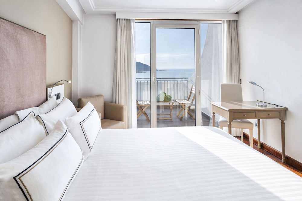 Melia Room, Room, Terrace, Sea View - Photo 2