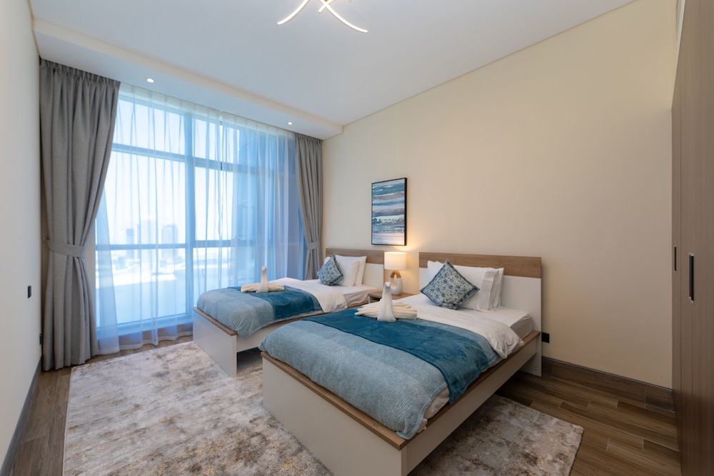 Deluxe Apartment, 2 Bedrooms, Canal View photo 2