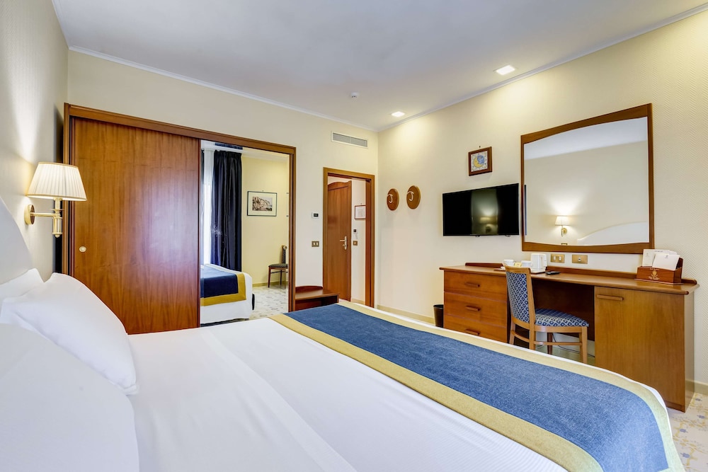 Classic Room, Multiple Beds, Balcony (Bunk Bed) - Photo 2