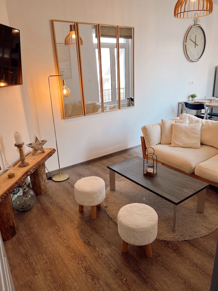 City Apartment, Ensuite photo 1