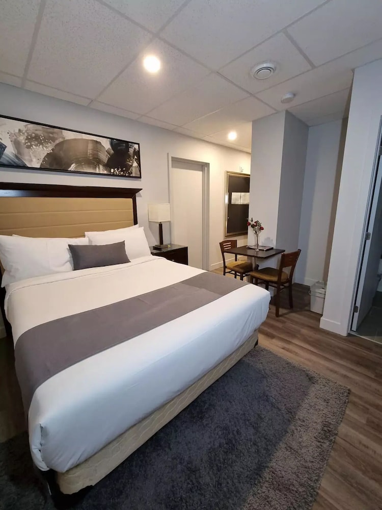 Suite #2 - 18 photo 2