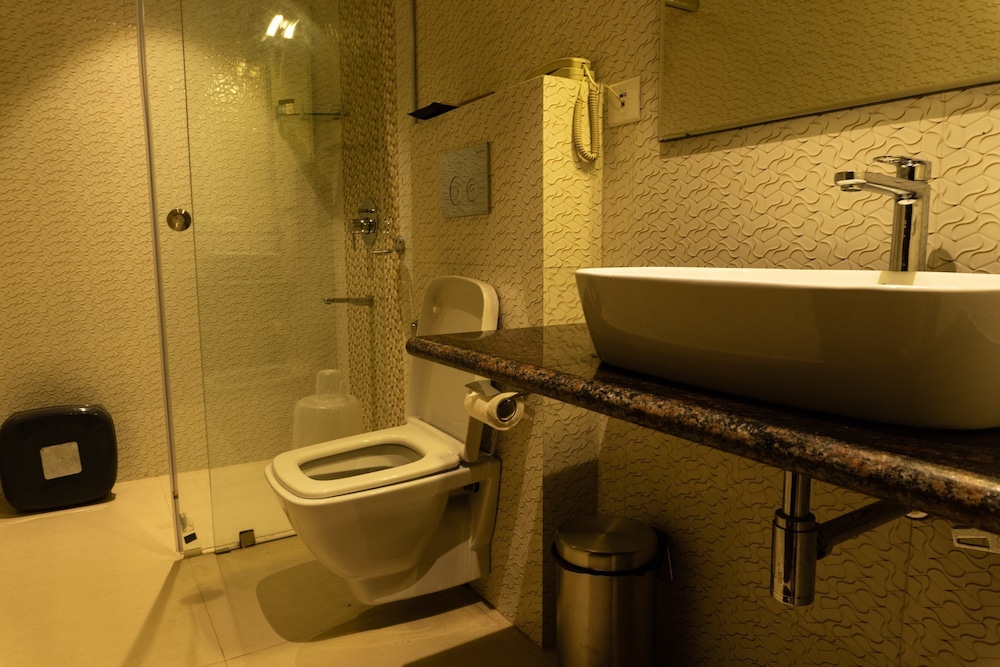 Deluxe Room - Photo 2