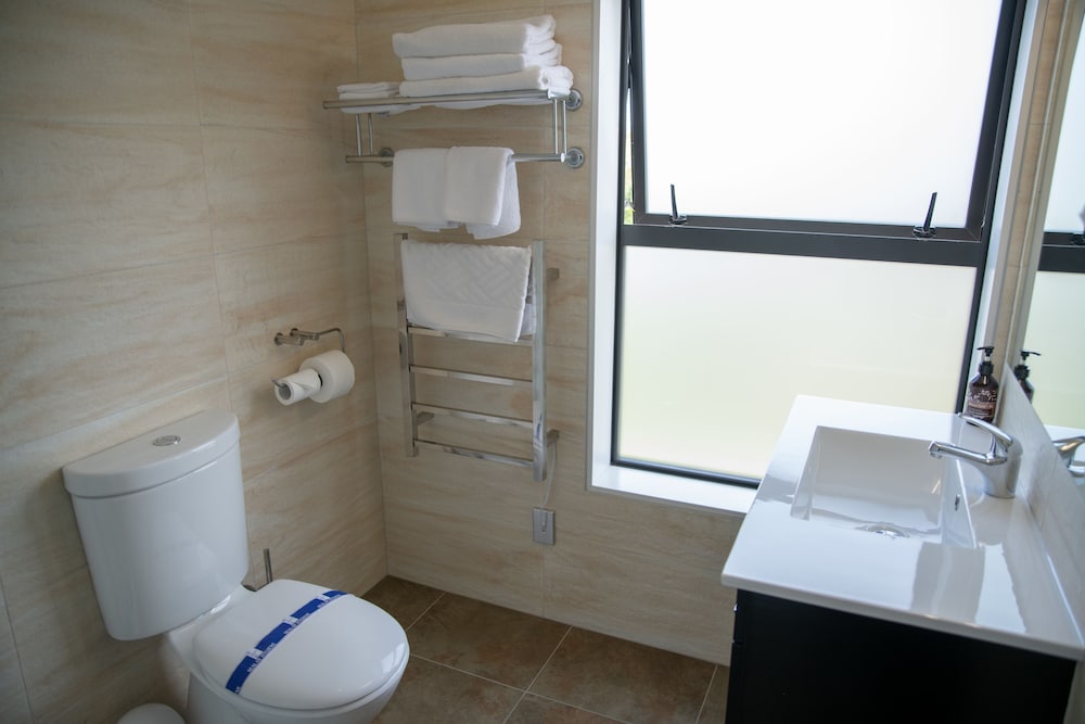 Executive Business Suite - Photo 15