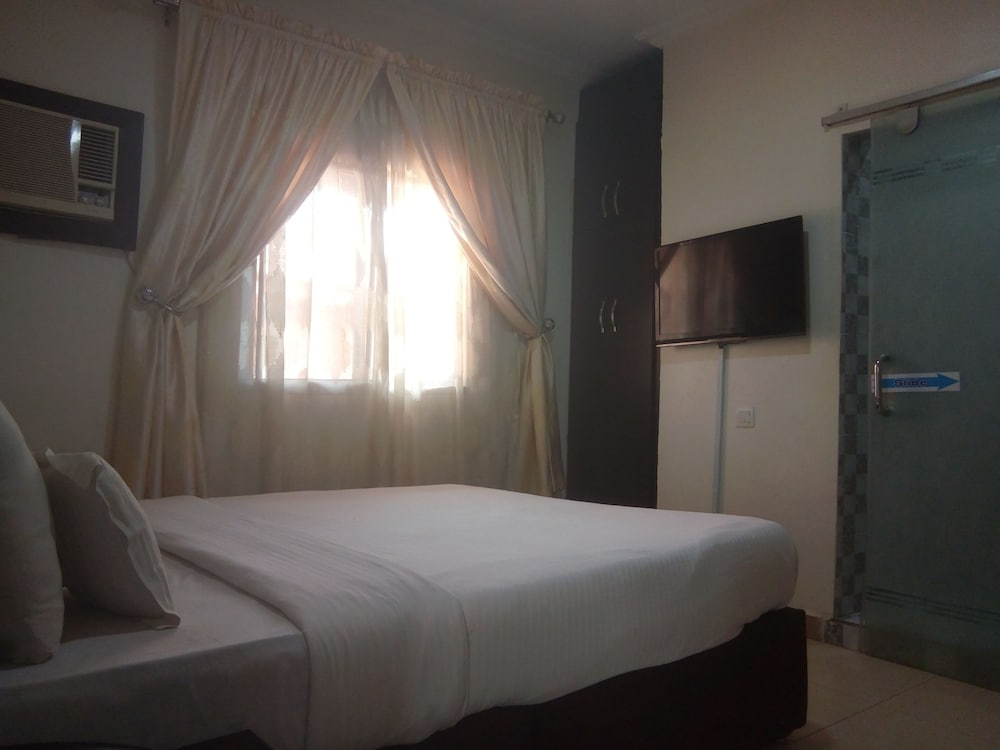 Business Suite photo 3