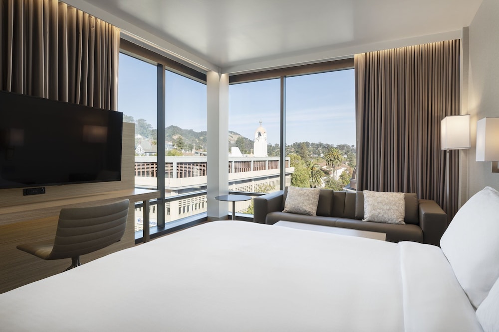 Premium Suite, 1 Bedroom - Photo 4