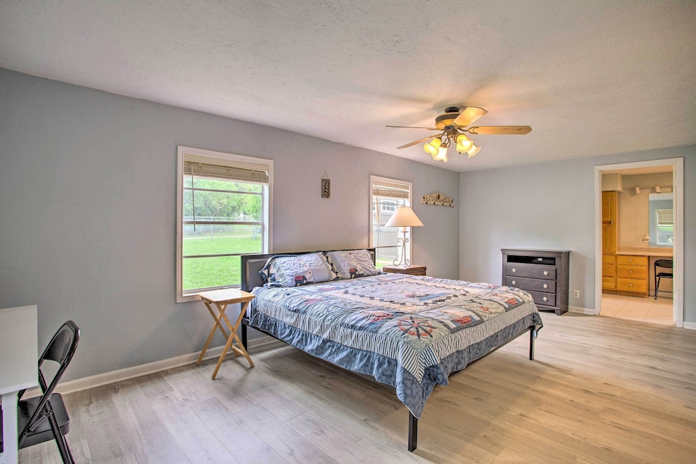 House (4 Bedrooms) photo 2