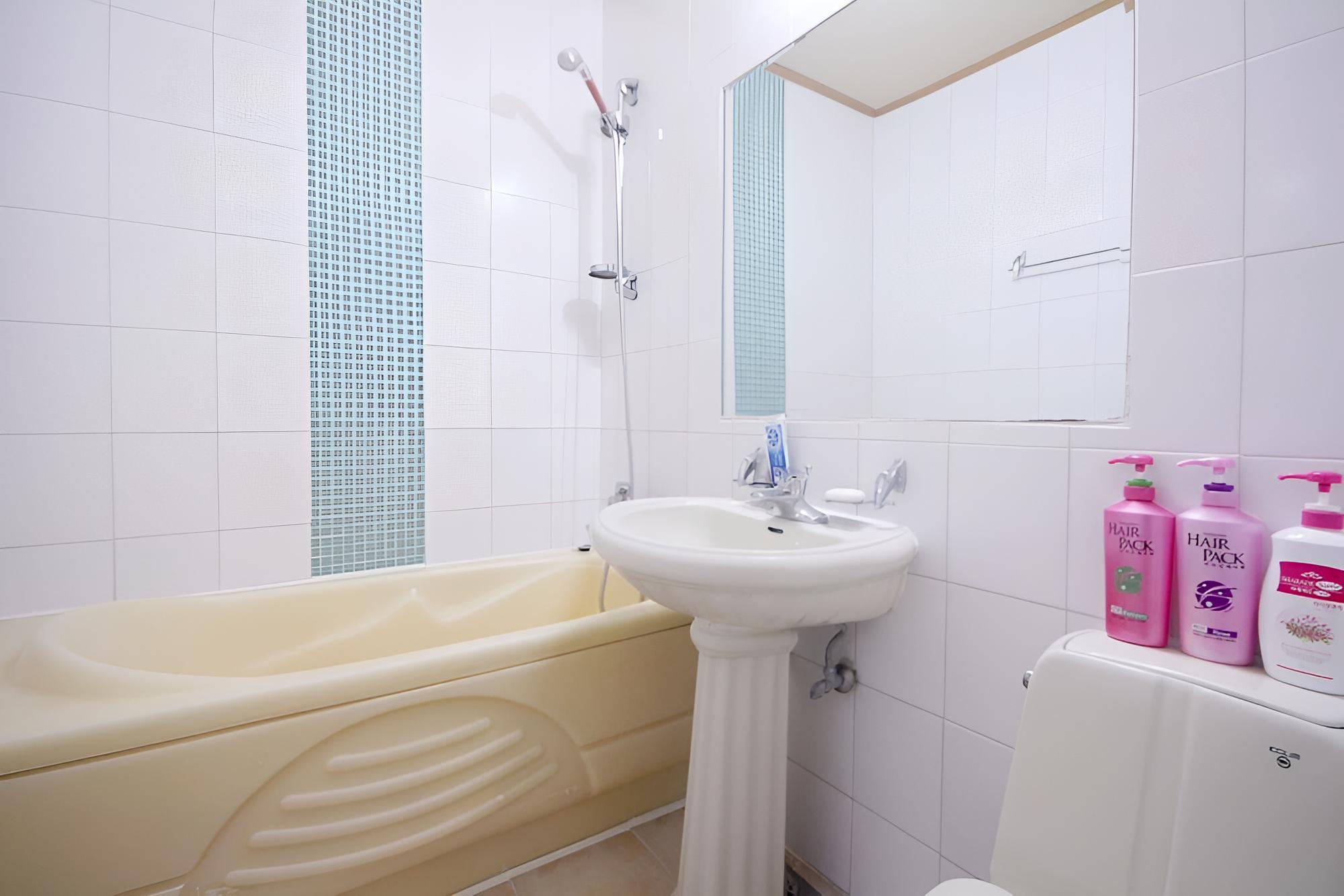 Room (Standard Room) - Photo 2