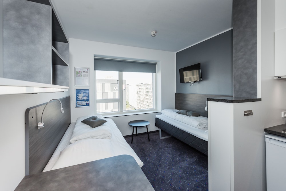 Studio, 2 Twin Beds, Kitchenette photo 2