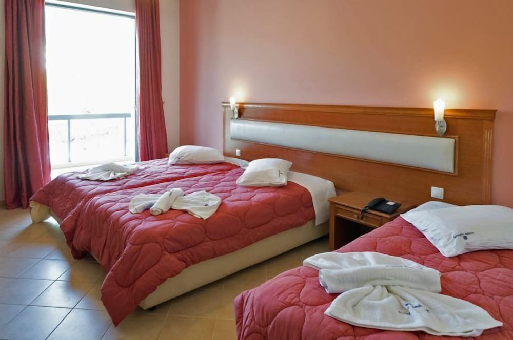 Triple Room - Photo 1