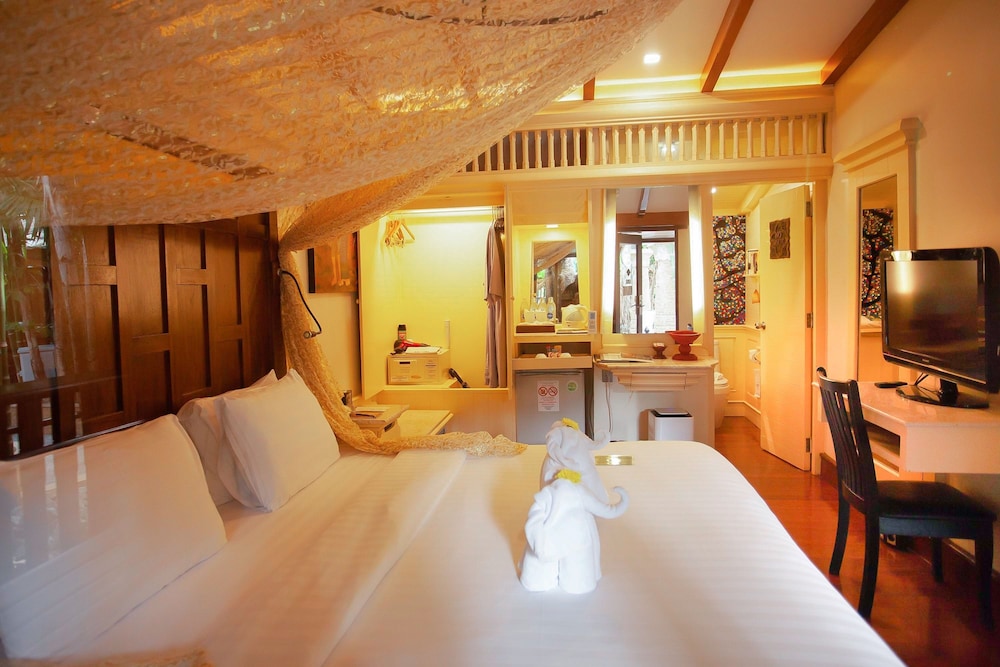 Deluxe Room, 1 Bedroom, Garden Area - Photo 5