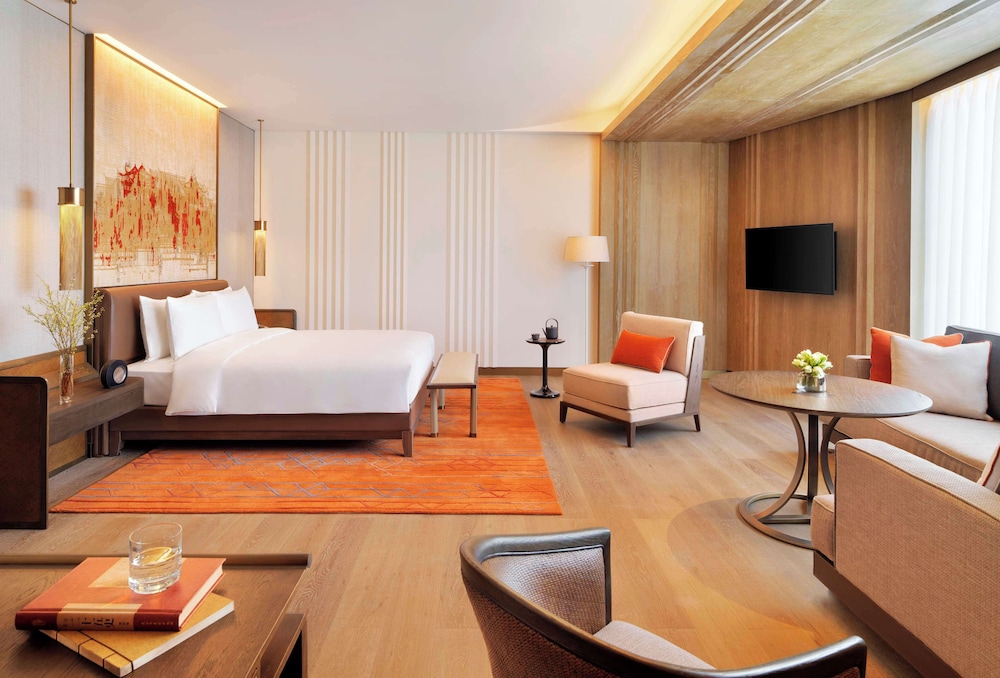 Deluxe Room, 1 King Bed