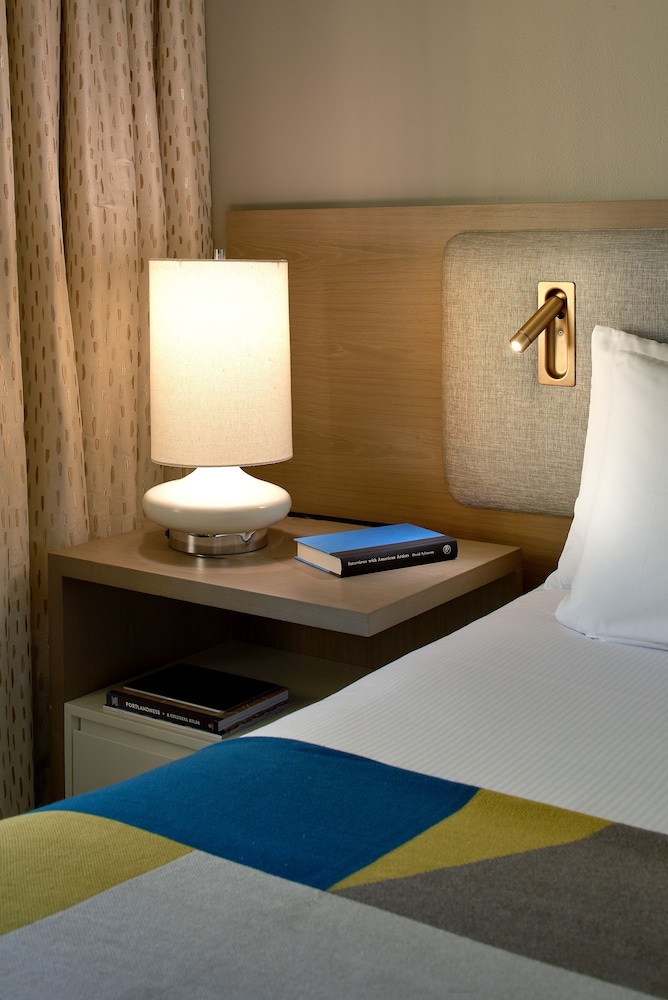 Room, 1 King Bed, Mobility Accessible (City) - Photo 5