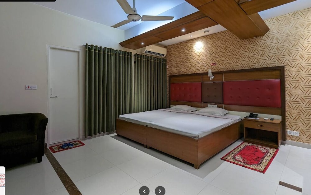 Deluxe Double Room, City View photo 2