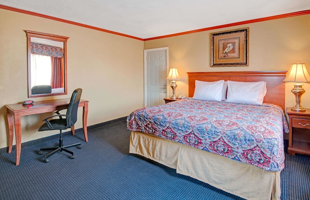 Room, 1 Queen Bed - Photo 1