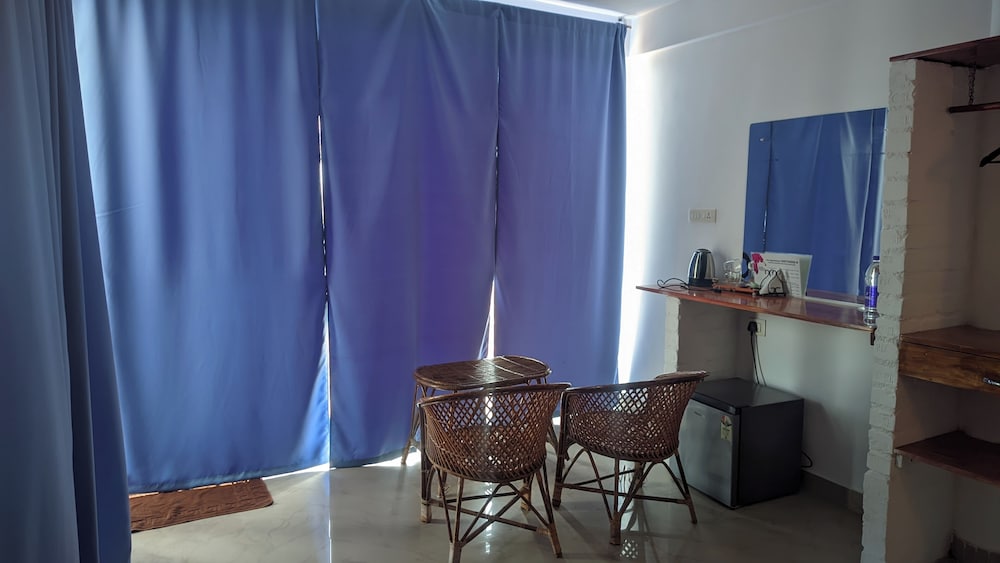 Deluxe Room - Photo 2