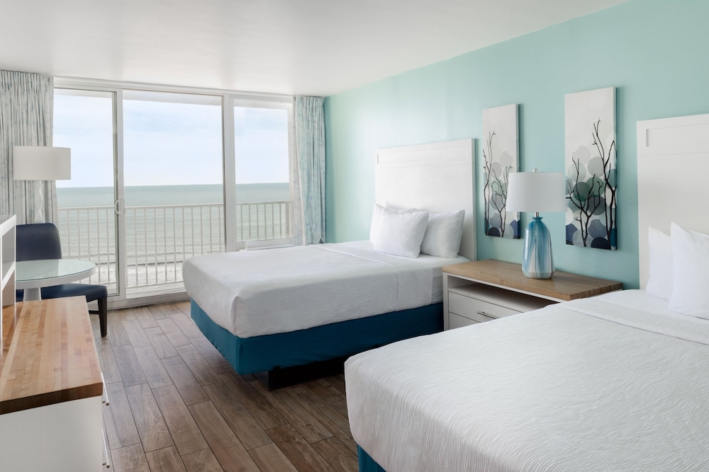 Premium Oceanfront Two Queen - Photo 2