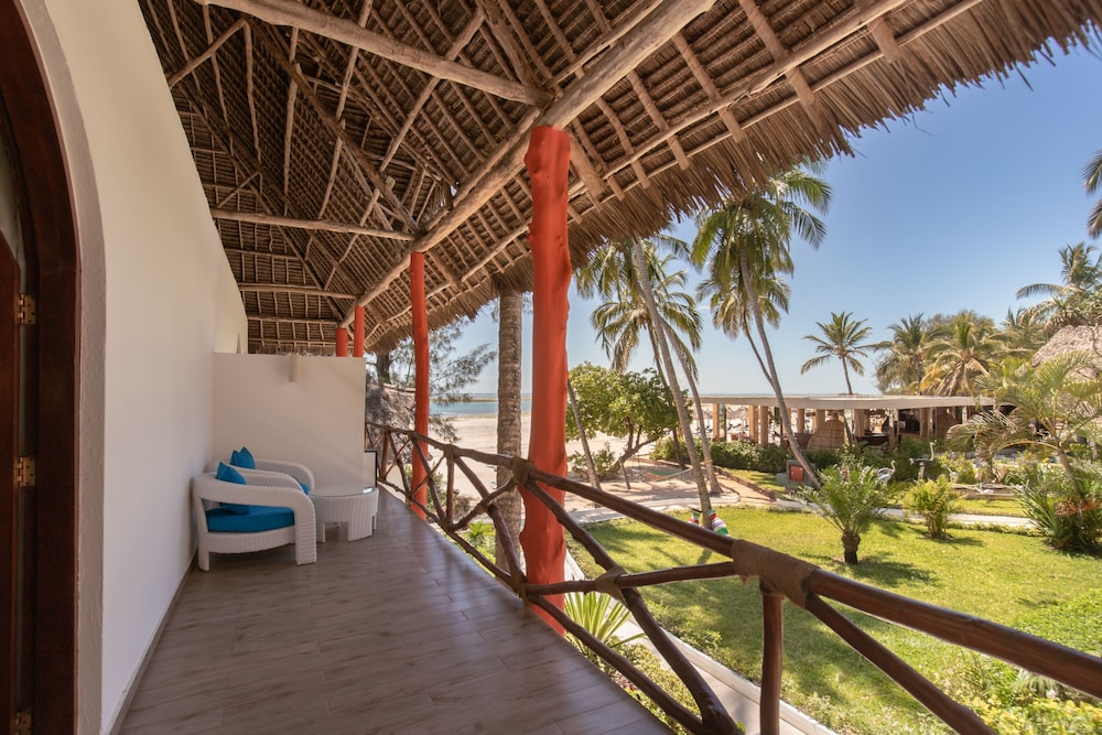 Suite, 1 Double Bed, Sea View, Sea Facing