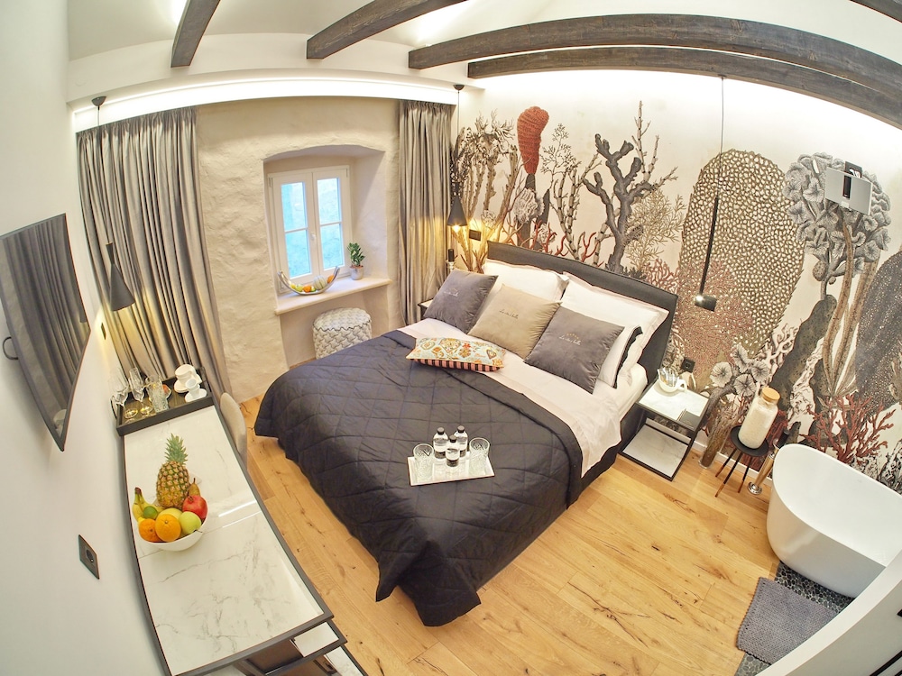 Superior Double Room (1)