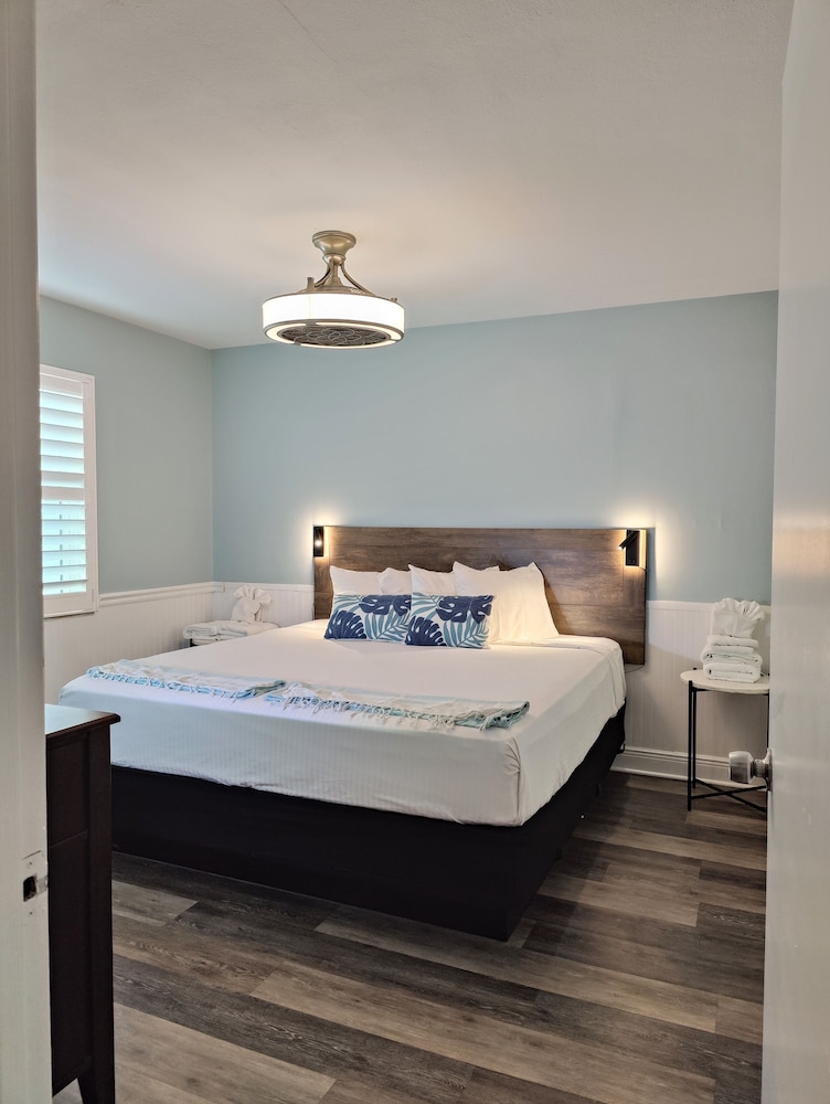 Deluxe Suite, 1 Bedroom, Courtyard View photo 1