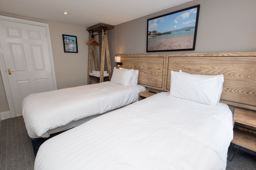 Twin Room - Photo 4