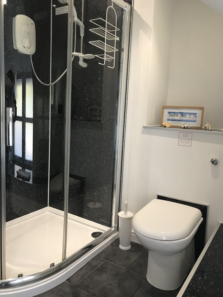 Single Room With Shared Bathroom photo 3