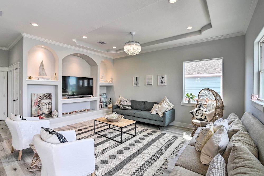 House (4 Bedrooms) photo 2
