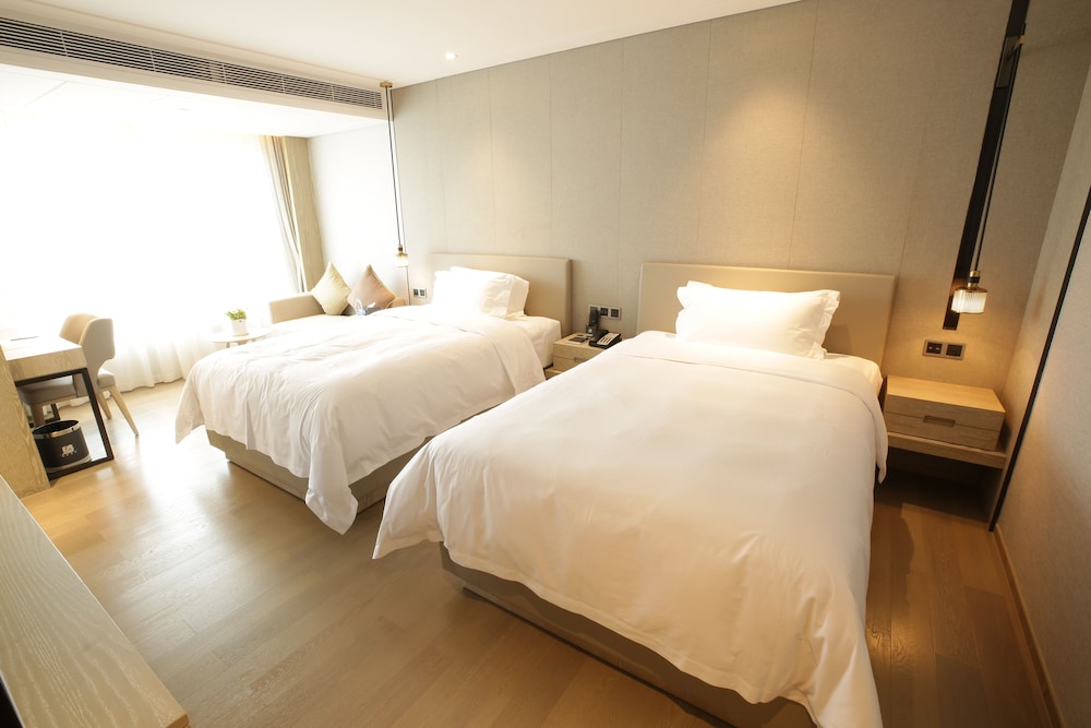 Luxury Twin Room photo 2