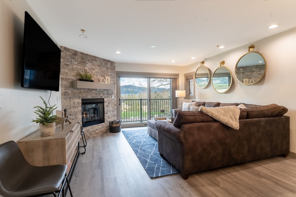 Apartment (2 Bedrooms)