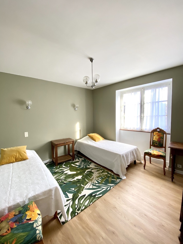 Comfort Triple Room
