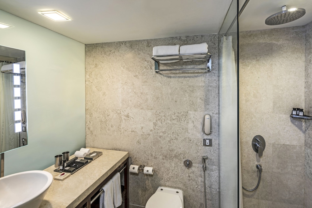 Luxury Premium Room - Photo 5