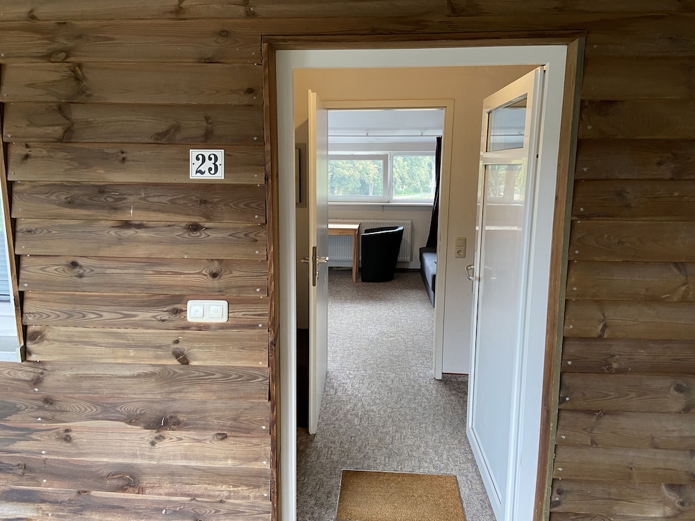 Basic Triple Room photo 3