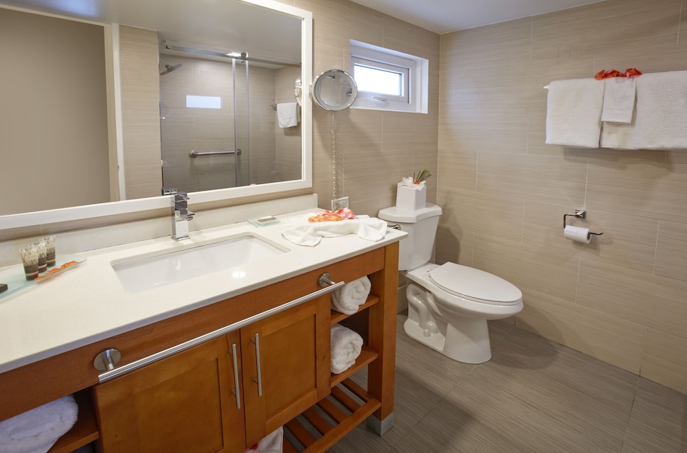 Deluxe Room, Ocean View - Photo 5