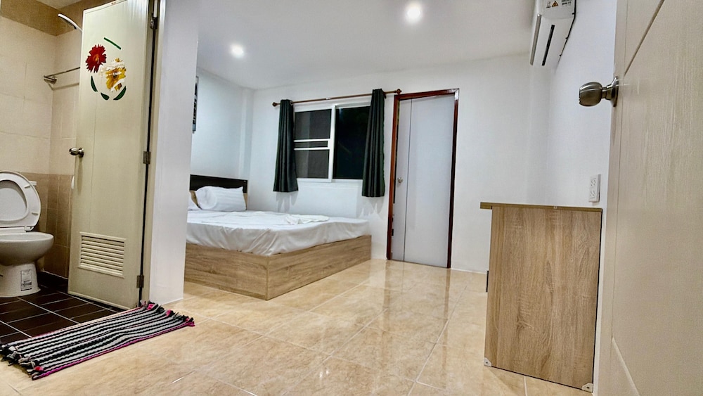 Superior Double Room, City View