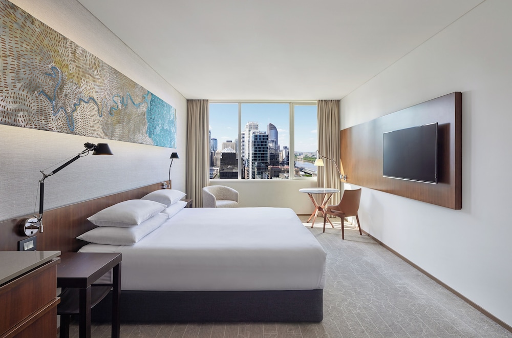 1 King Bed High Floor
