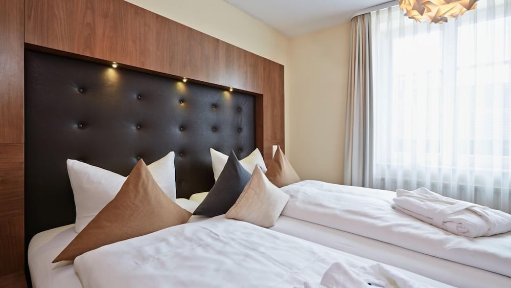 Deluxe Double Room - Photo 4