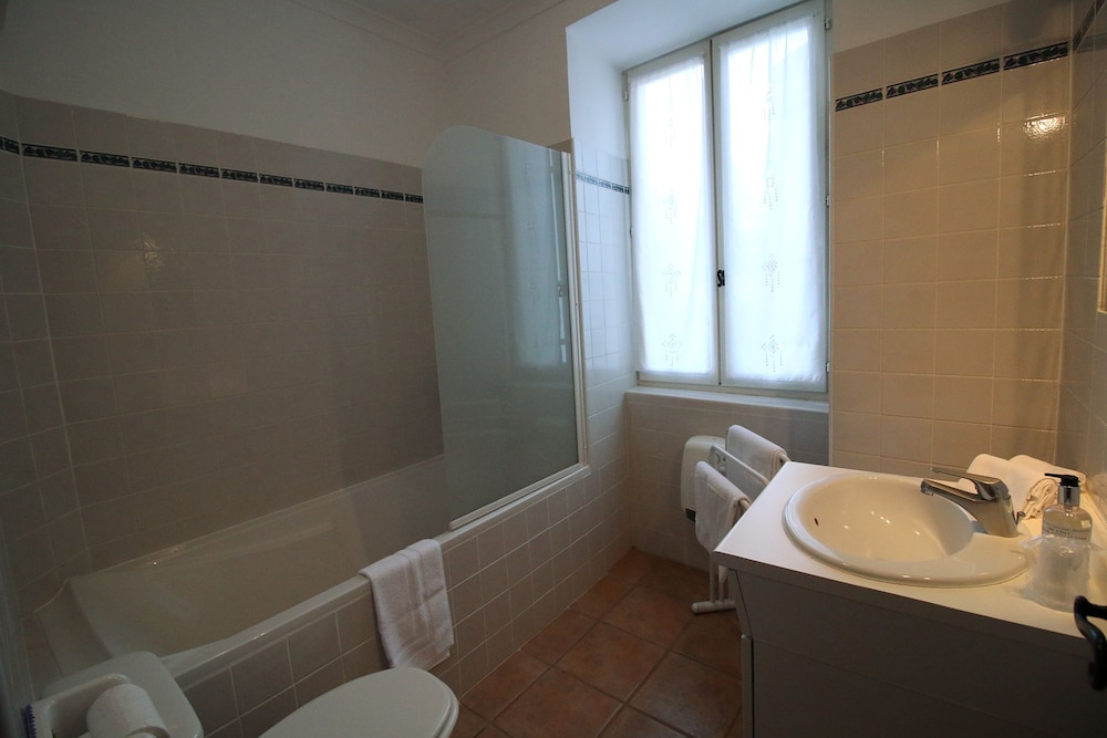 Double Room (2) photo 2