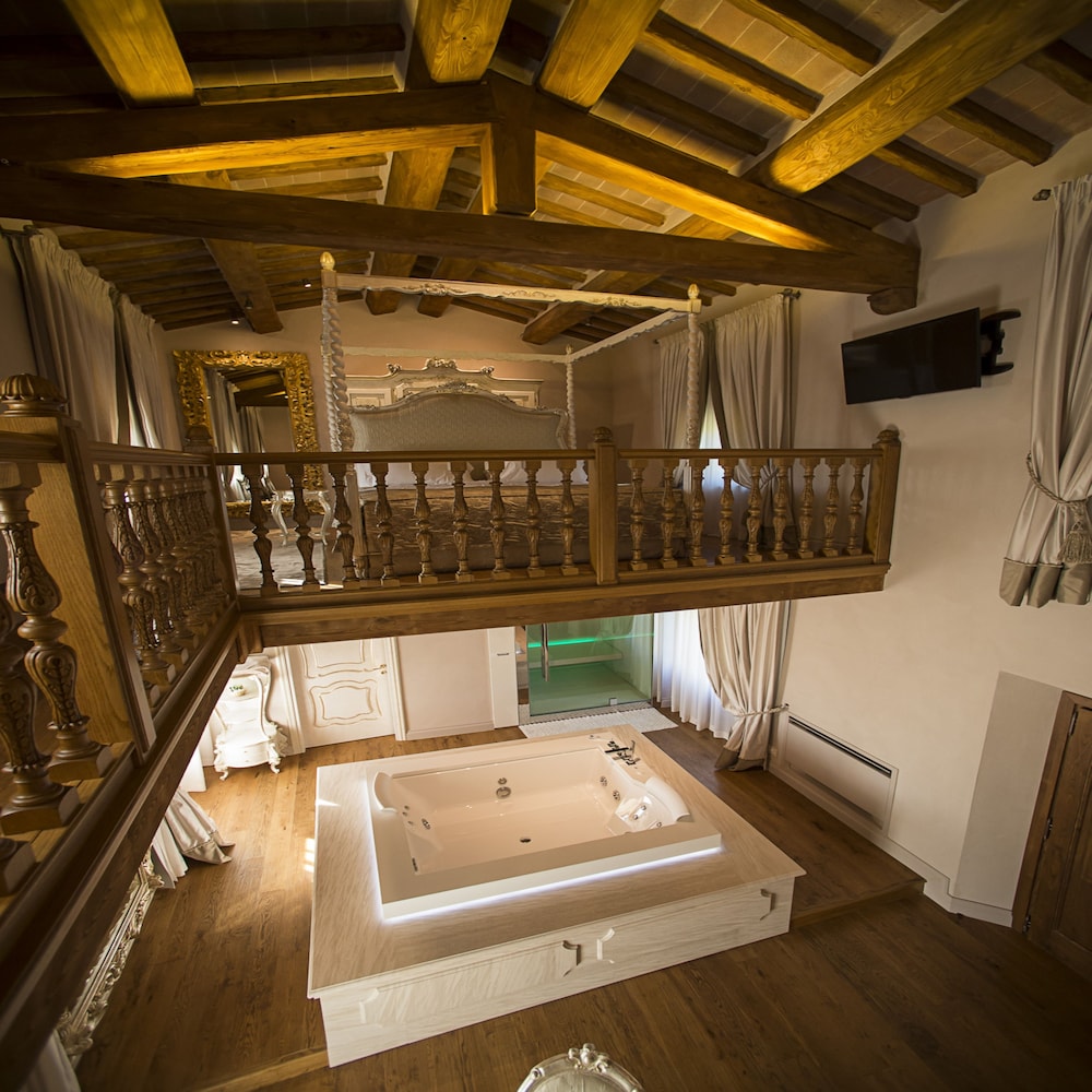 Suite Exclusive with SPA - Photo 1