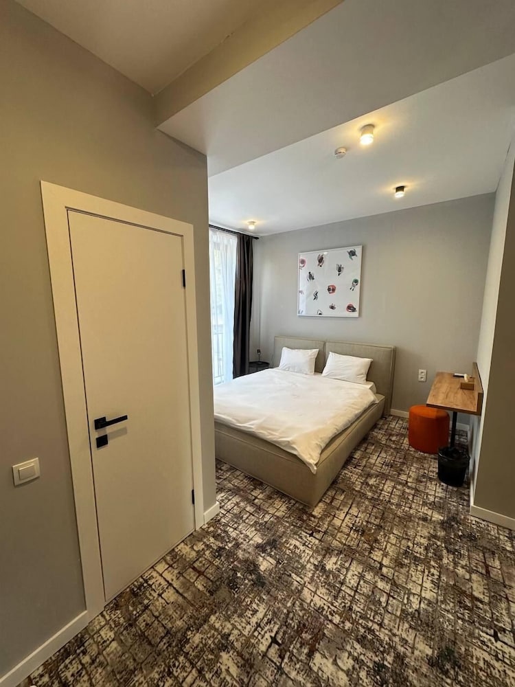 Deluxe Double Room, Courtyard View