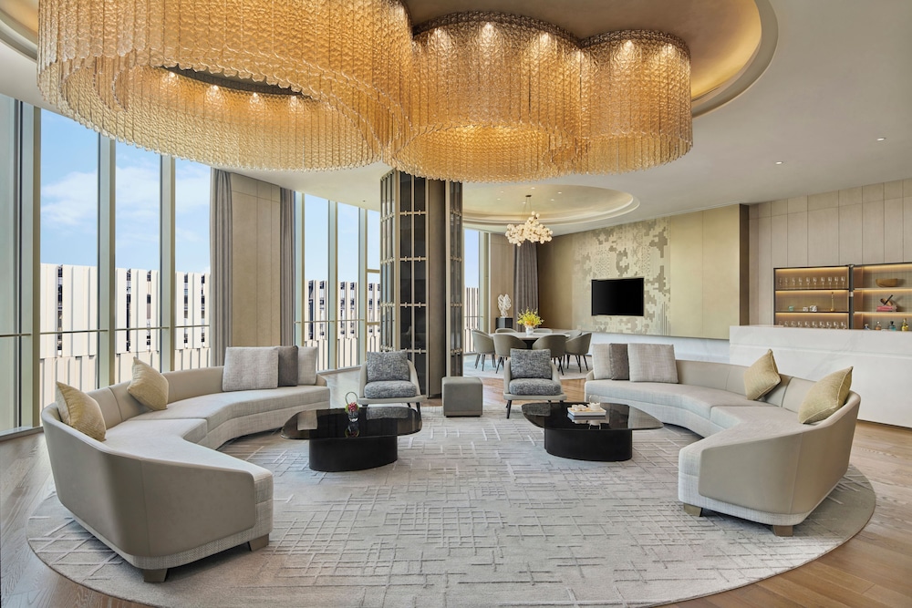 Hu Suite