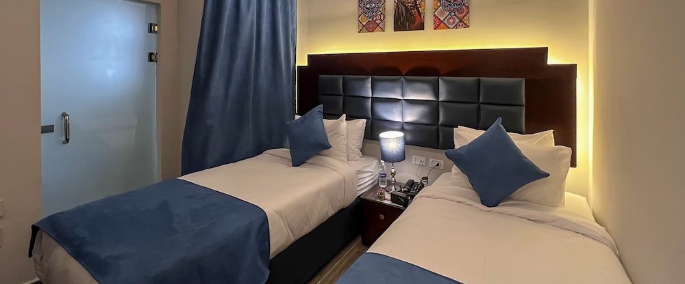 Economy Room - Photo 16