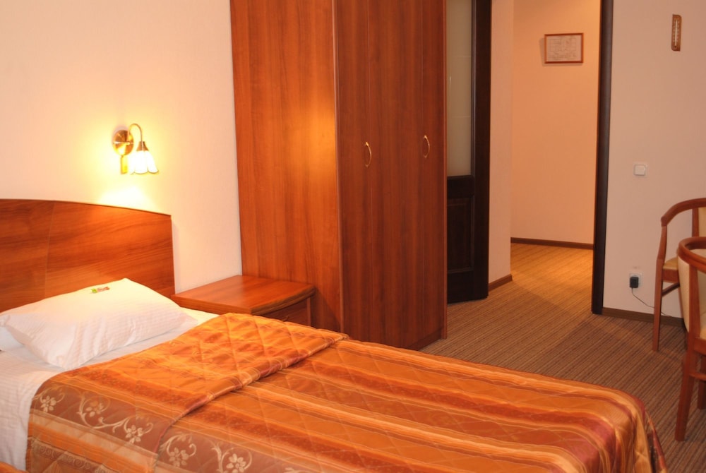 Standard Double or Twin Room photo 2