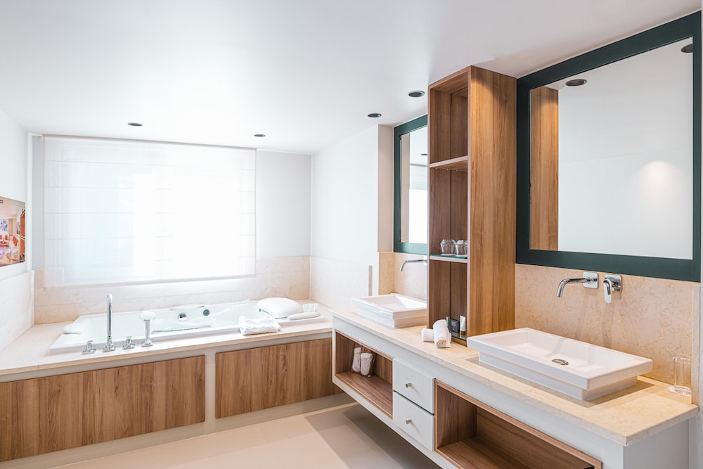 Paradise Suite photo 2