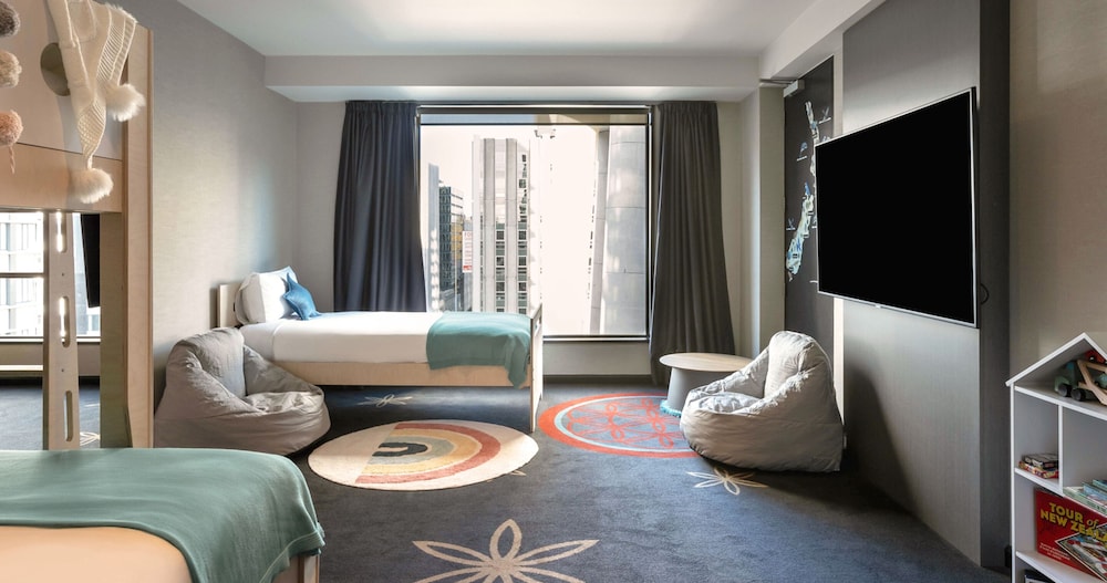Premium Family Suite (incl Sky Tower Family Pass) - Photo 4