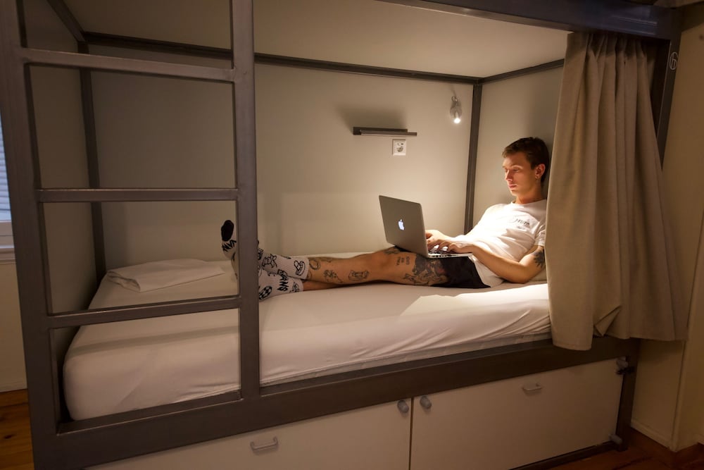 Private 4-Bed Ensuite Room photo 2