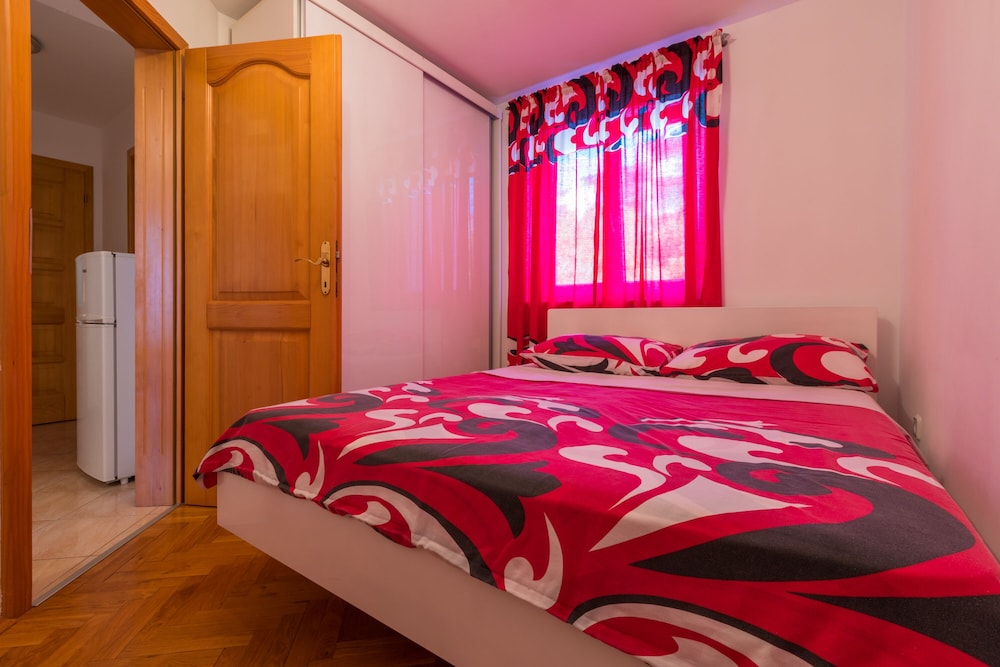Apartment, 1 Bedroom, Pool Access (3)